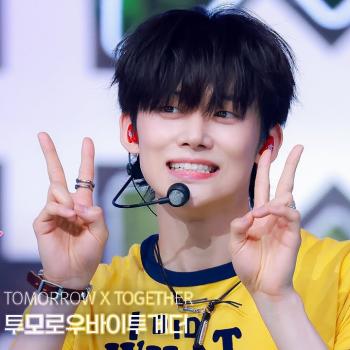 [얼빡직캠 4K] 투모로우바이투게더 연준 'Love Language'(TXT YEONJUN Facecam) @뮤직뱅크(Music Bank) 250502