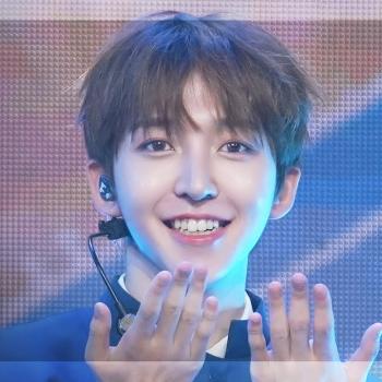 [쇼챔직캠 4K] KickFlip DONGHYEON(킥플립 동현) - FREEZE | Show Champion | EP.557